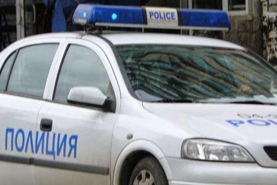 Заплашиха кмета на Ветово с оръжие