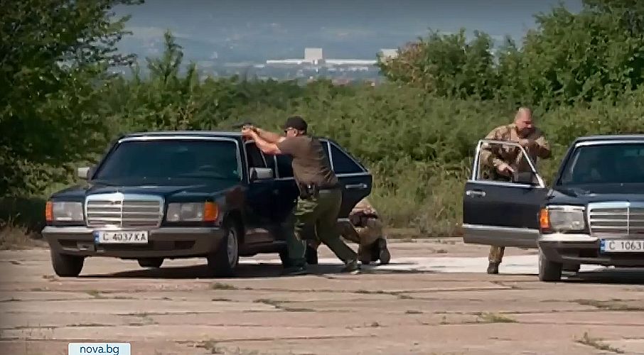 Служители на НСО са ранени по време на учебна стрелба
