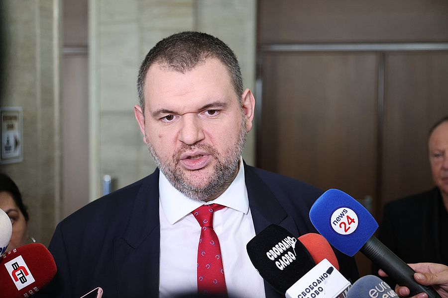 Пеевски: Доган се опита да препоръча на ДПС да не подкрепя ГЕРБ, аз ще изпълня волята на хората