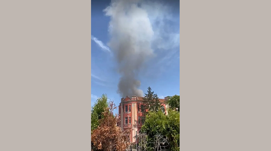 Пожар в хоспис за възрастни хора, има загинал и ранени