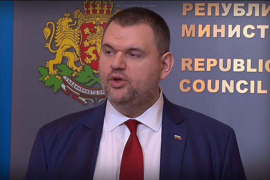 Пеевски и депутати от ДПС призовават в сигнал до прокуратурата за ефективни присъди за Възродителния процес