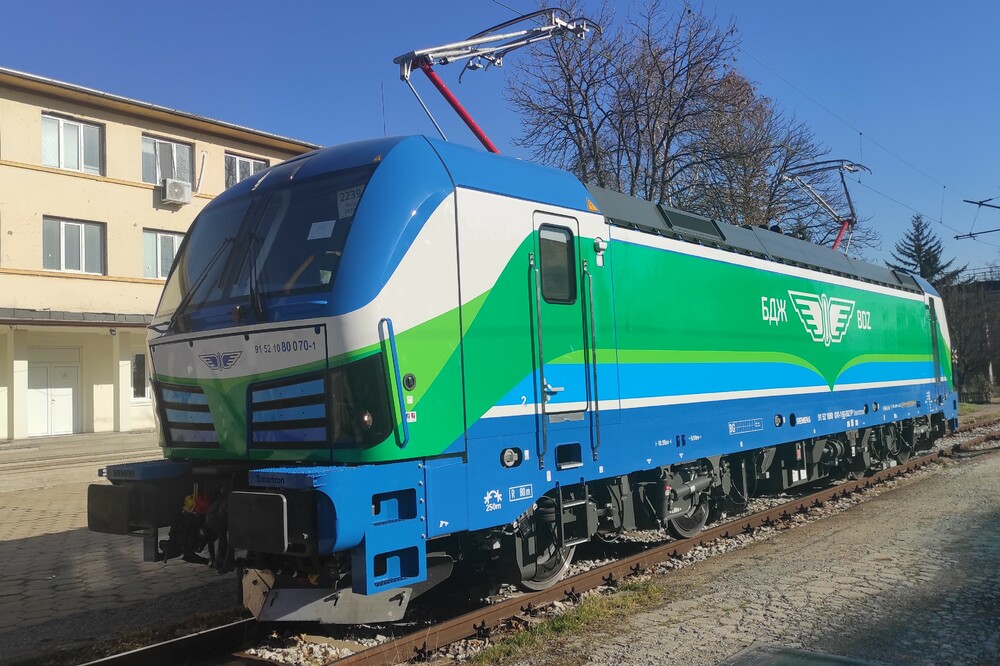БДЖ пуска в движение чисто нов локомотив "Смартрон"