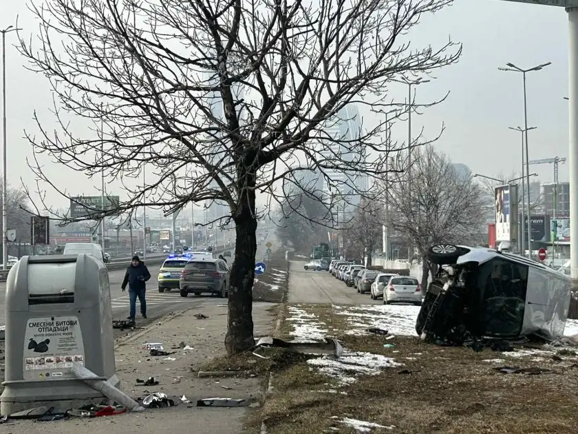 Тежка катастрофа на столичен булевард взе жертва