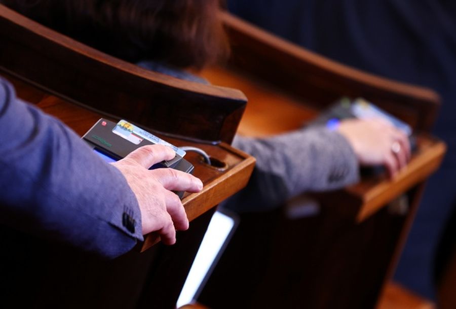 Парламентът не свали имунитетите на Джейхан Ибрямов и Марио Рангелов