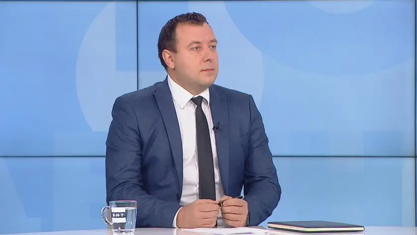 ,,Възраждане“ за протеста в София: Не е имало ексцесии, полицаите се самообгазиха
