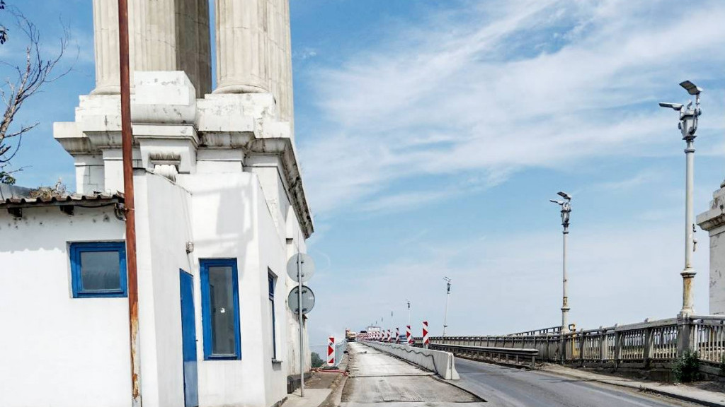 Областната управа в Русе: Вземат се мерки за избягването на задръствания при затварянето на Дунав мост