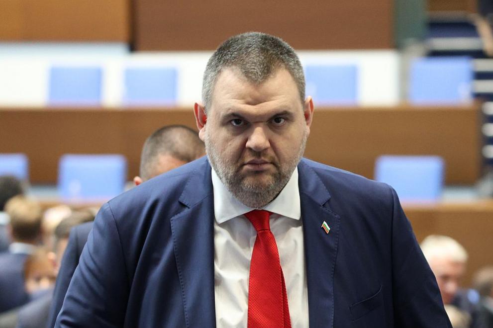 Пеевски ще сигнализира Инспектората към ВСС заради мярката, наложена на обвинения за катастрофата в Разград