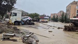 Воден апокалипсис в "Елените": Овладяна ли е обстановката